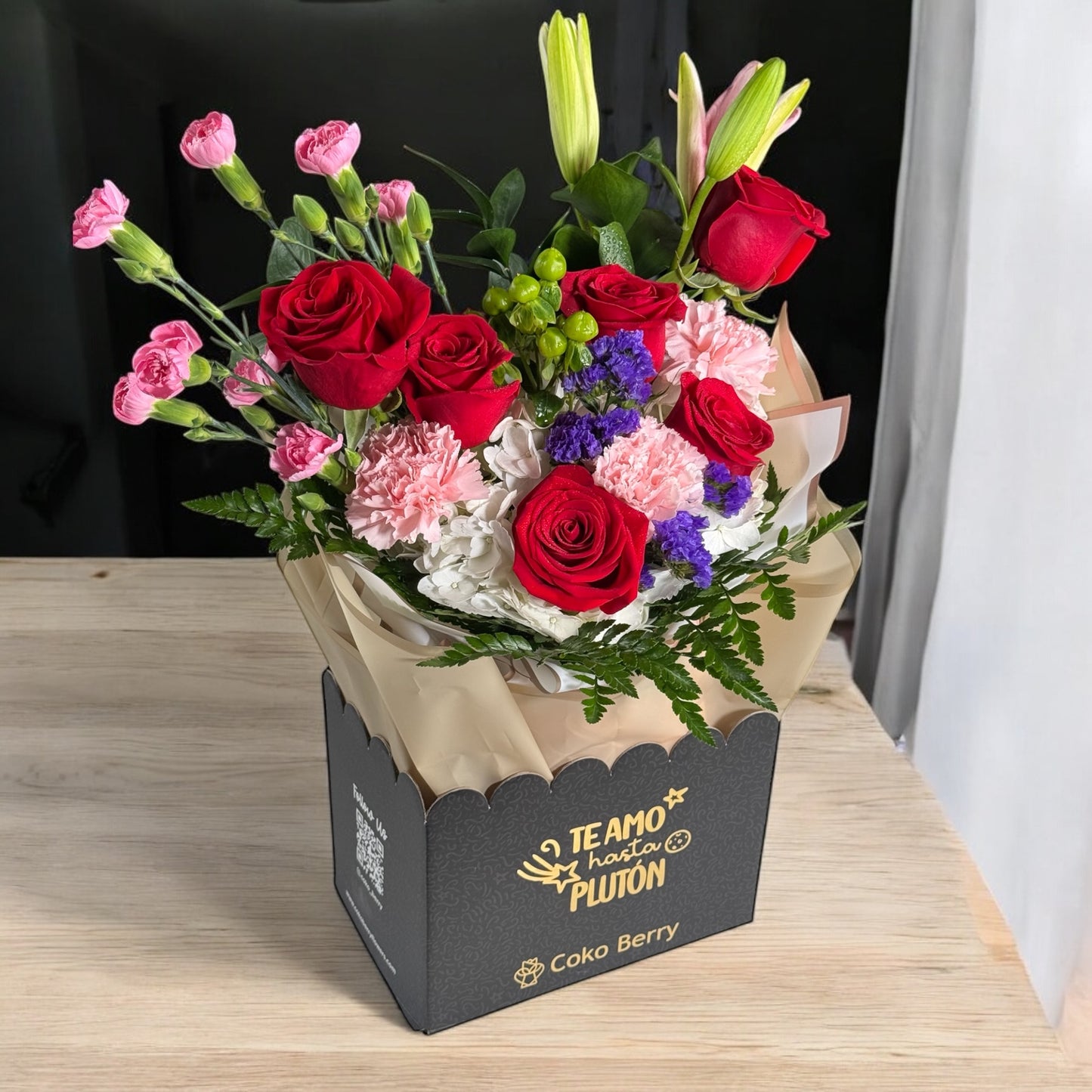 Te amo hasta Pluton Flowers