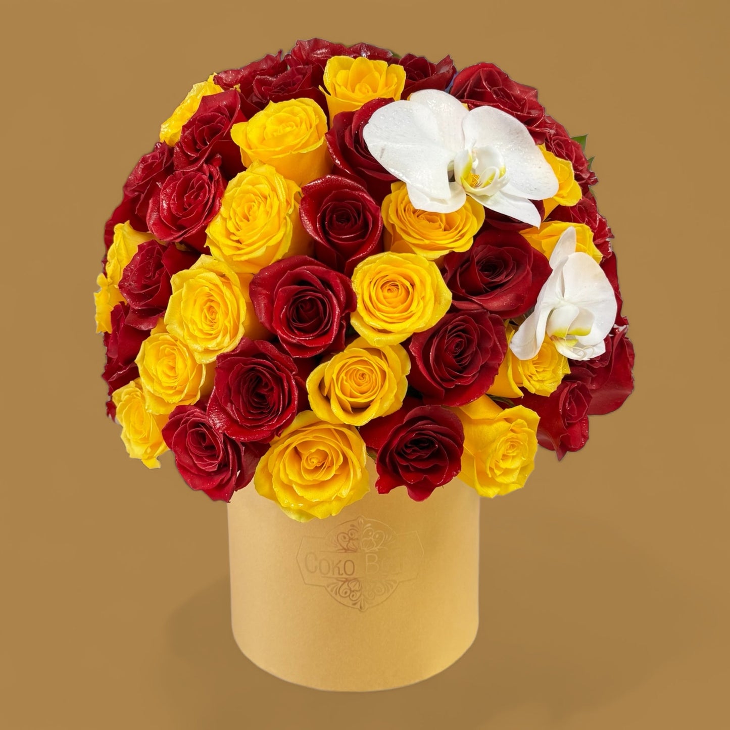 Special roses and orchids cylinder