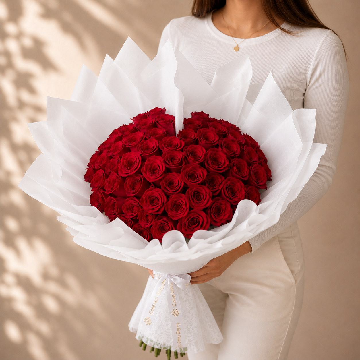 Ramo Buchon 50 red heart roses