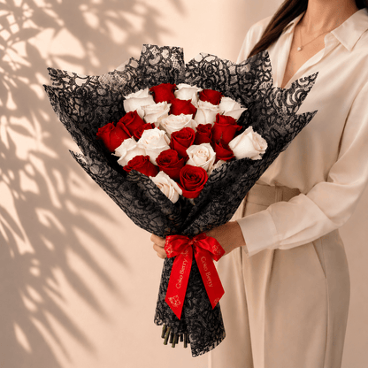 Couture 25 Mix Roses Bouquet