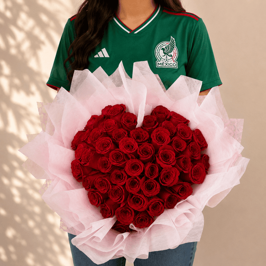 Ramo Buchon 50 red heart roses