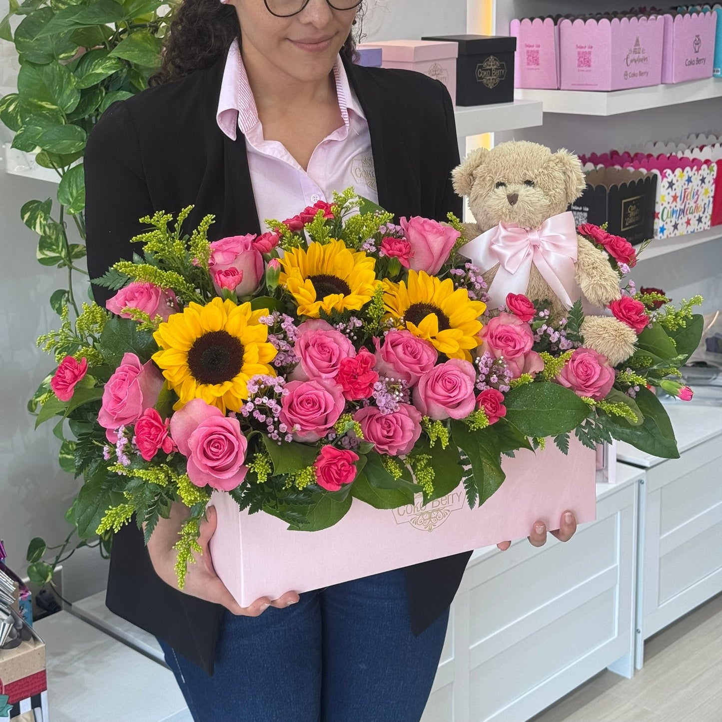 Teddy Bear roses and sunflowers