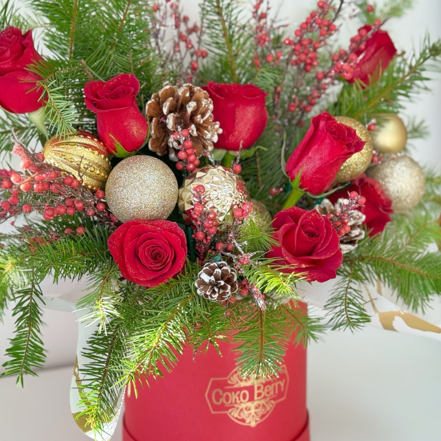 Christmas Pine and Flowers Box