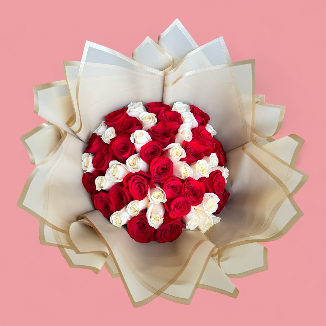 Ramo Buchon Red and White Roses